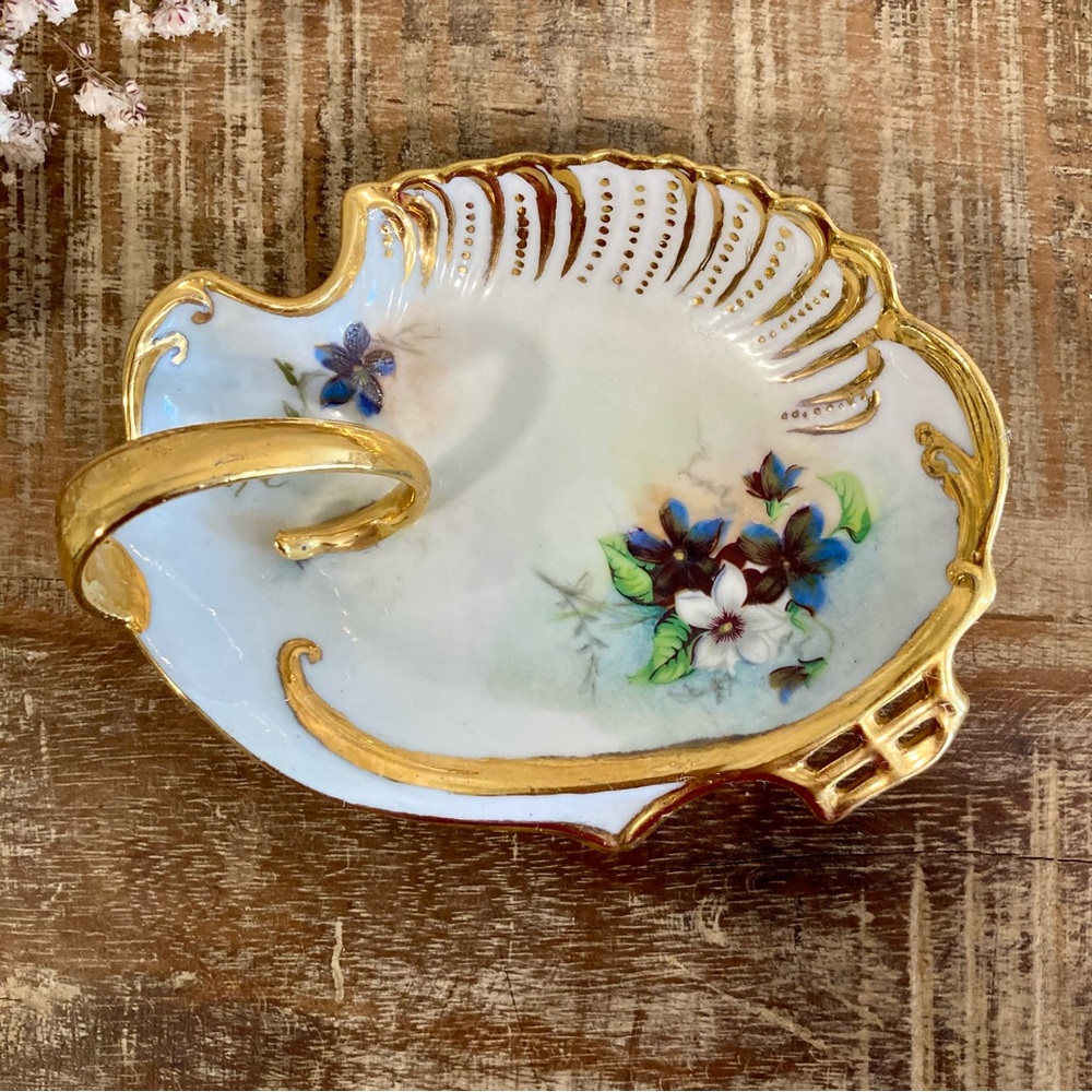 Vintage Ceramic Hand Painted Trinket Dish Signed 1967 Violets Gold Tone - Picture 13 of 13